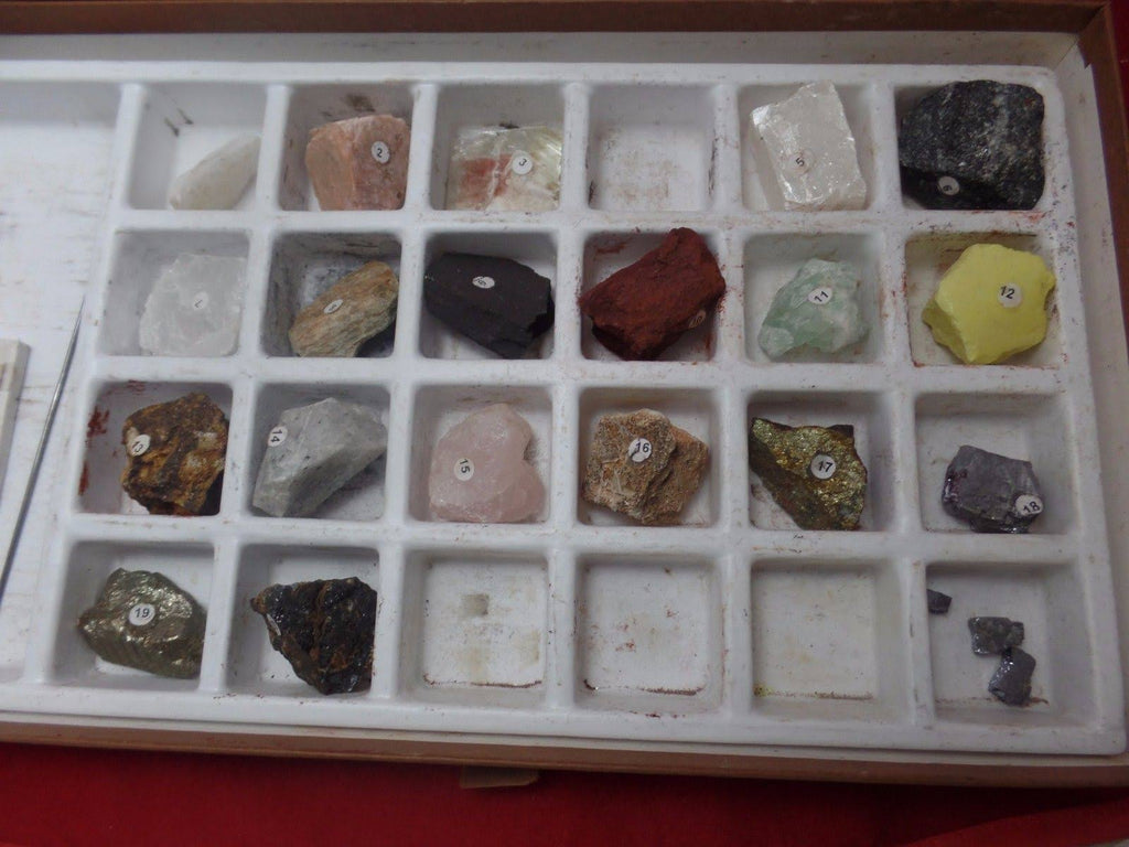 Set of 20 Rock Samples Mineral Identification Kit G673
