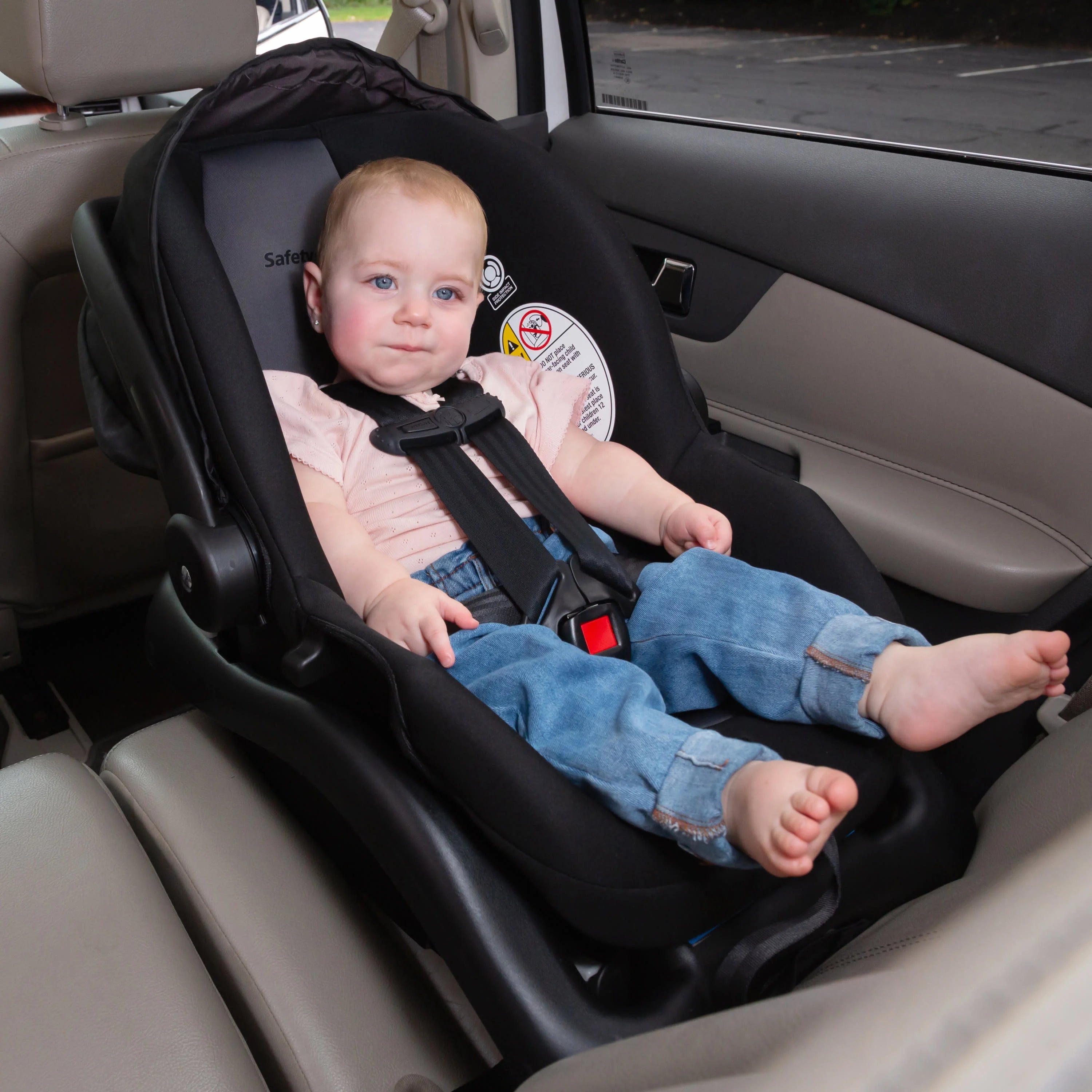 Black Night Infant Car Seat Q3317