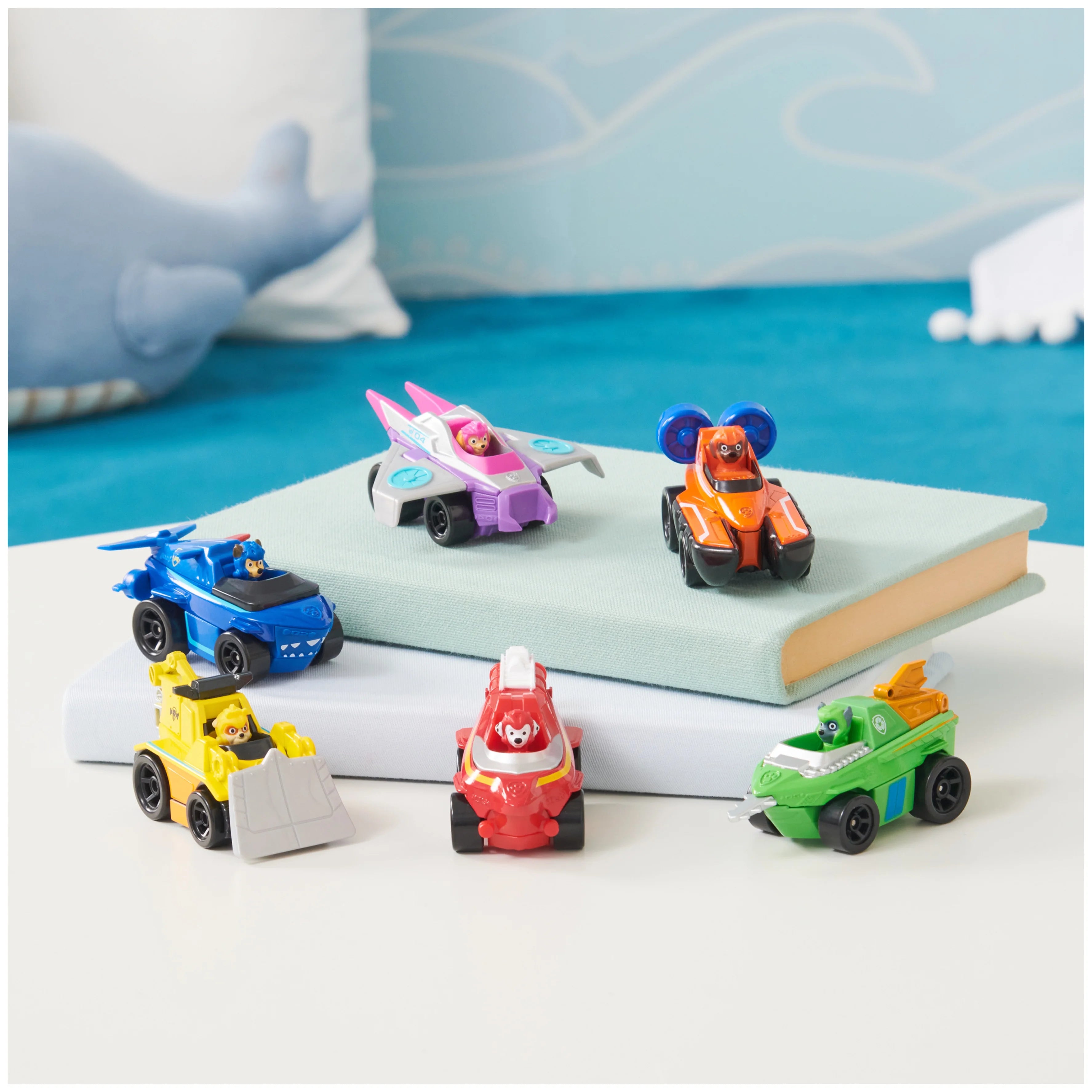 True Metal Skye Die-Cast Toy Car G68490