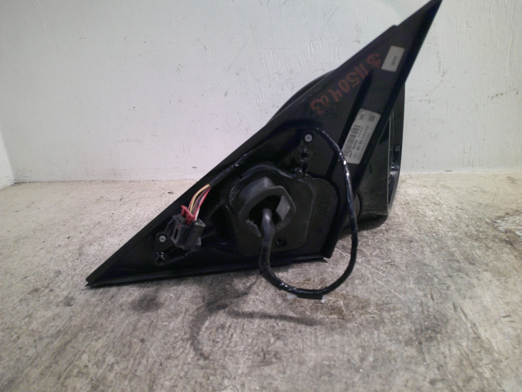 Passenger Side Door Mirror A61262