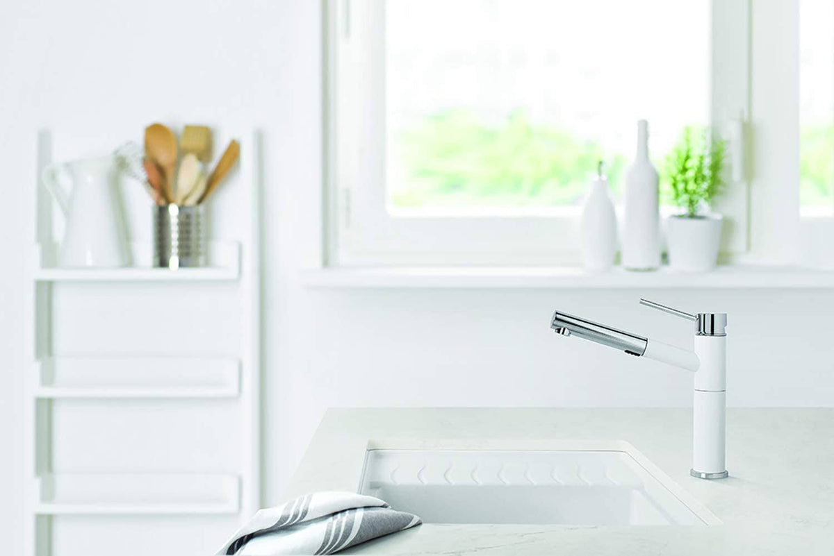 White Pull Out Spray Kitchen Faucet J11257