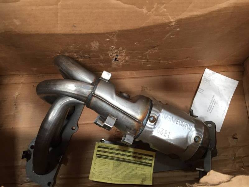 Catalytic Converter with Manifold T9661