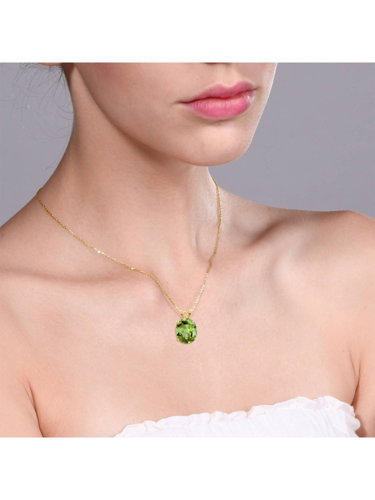 14K Yellow Gold Green Peridot Pendant Necklace with 18 inch Chain K49589