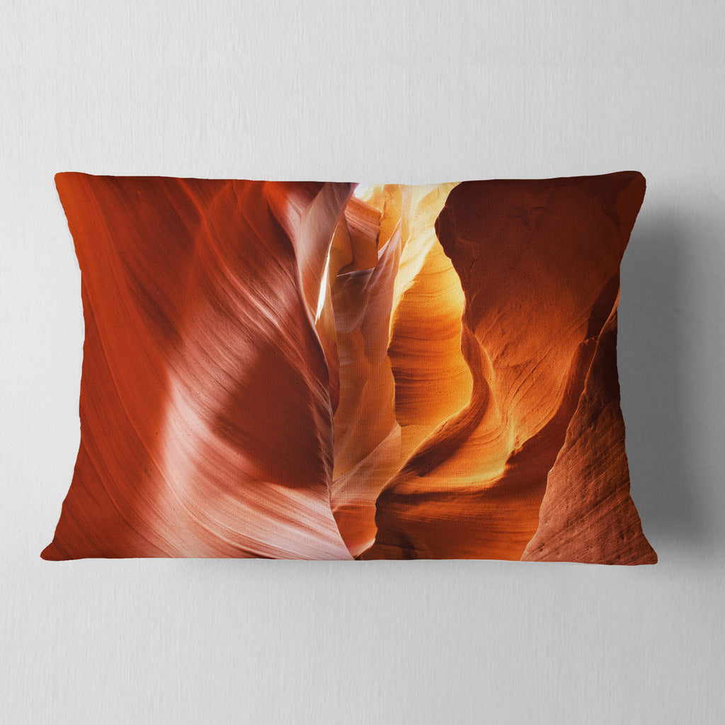 Antelope Canyon Landscape Photo Throw Pillow L220