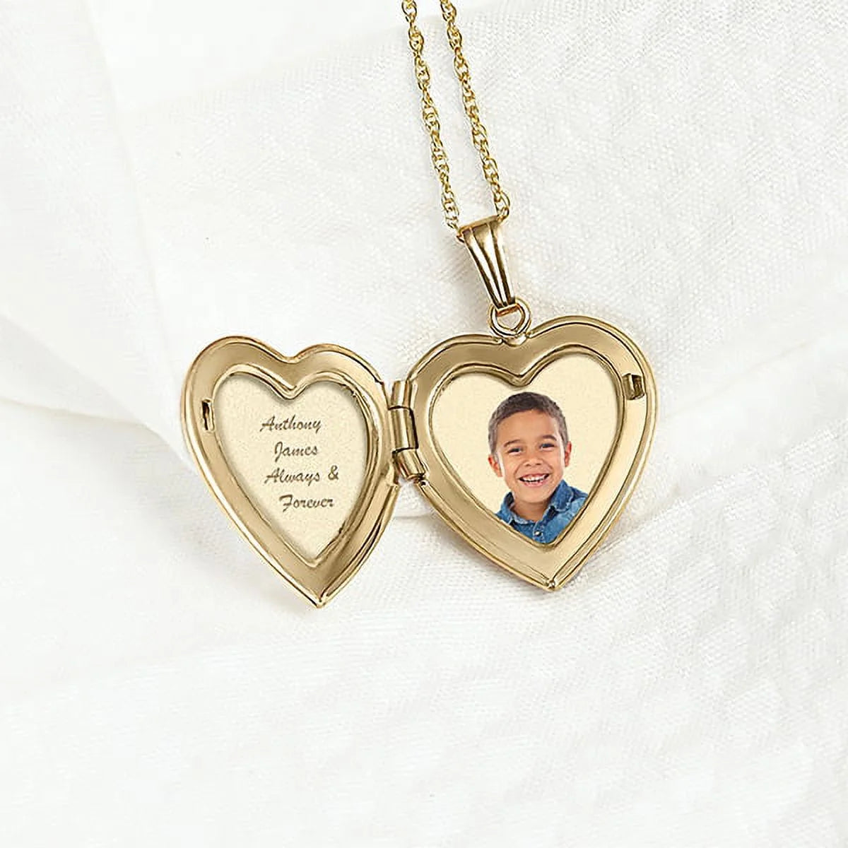 Solid 14K Yellow Gold Mother of Pearl Heart Locket I1947